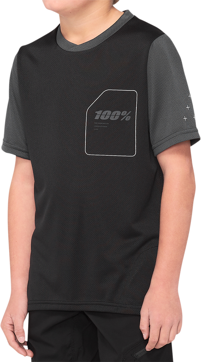 100% Youth Ridecamp Short-Sleeve Jersey - Black/Charcoal, Part #40031-00000, Fits Youth Bikes