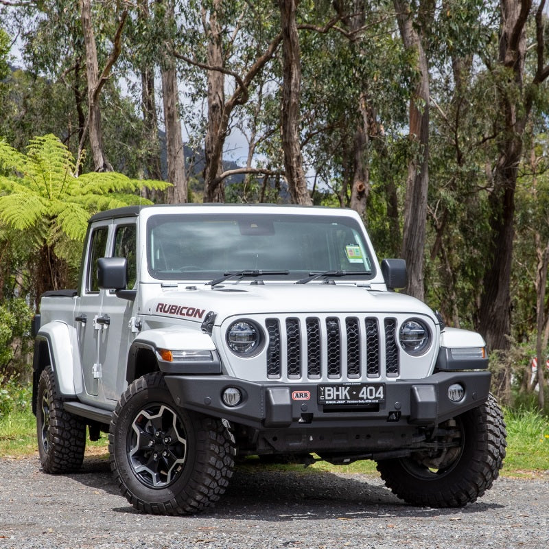 ARB Deluxe Winch Bumper for Jeep Wrangler YJ and TJ – Multi-Fit, Airbag Compatible with Tow Points and Fog Light Provisions