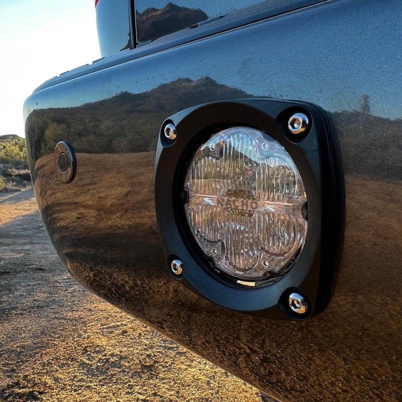 Nacho Offroad Technology NAC13U Lighting Quatro Flush Mount for Automotive Use