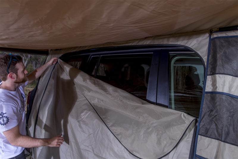 ARB Deluxe Awning Room with Floor for 8.2ft x 8.2ft Awnings - 98 x 98 Inches
