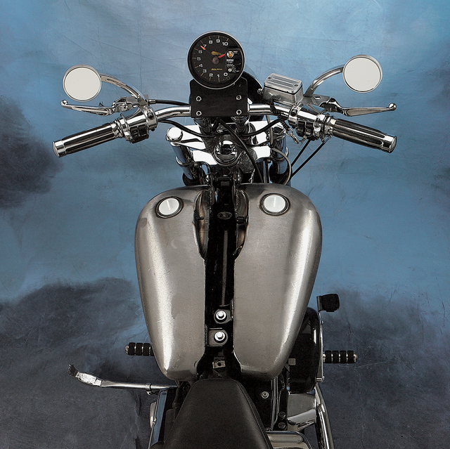 DRAG SPECIALTIES Fat Bob Style Gas Tank for Harley-Davidson 1984-1999, 5 Gallon Capacity, Flatside - Part #011242-BX36