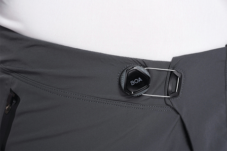 100% Celium Charcoal Shorts for Men - US 38 with BOA Fit System and Secure Zipper Pockets