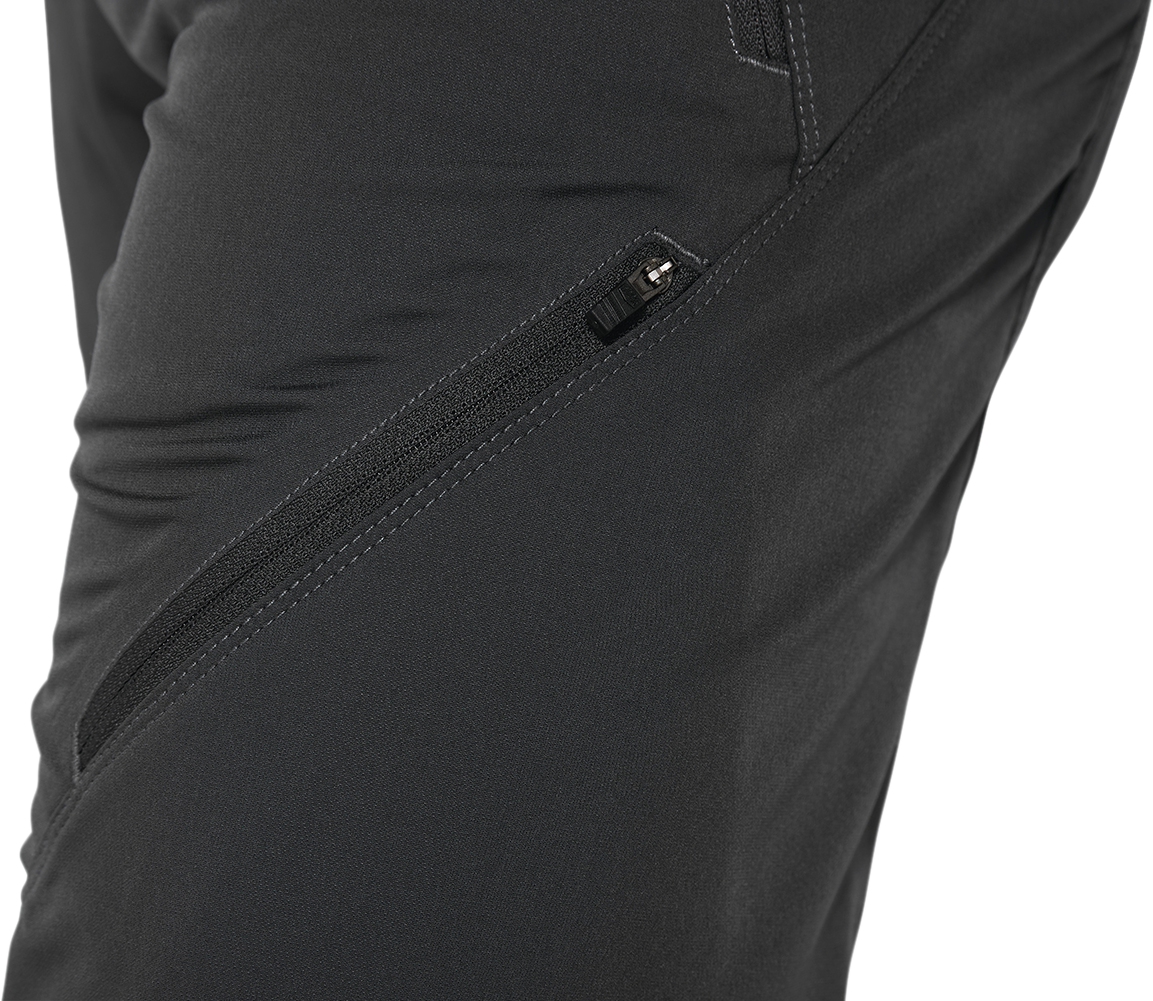 100% Airmatic Shorts - Charcoal - US 32 | Mountain Biking, Trail, and MTB Shorts with Adjustable Fit and Secure Storage