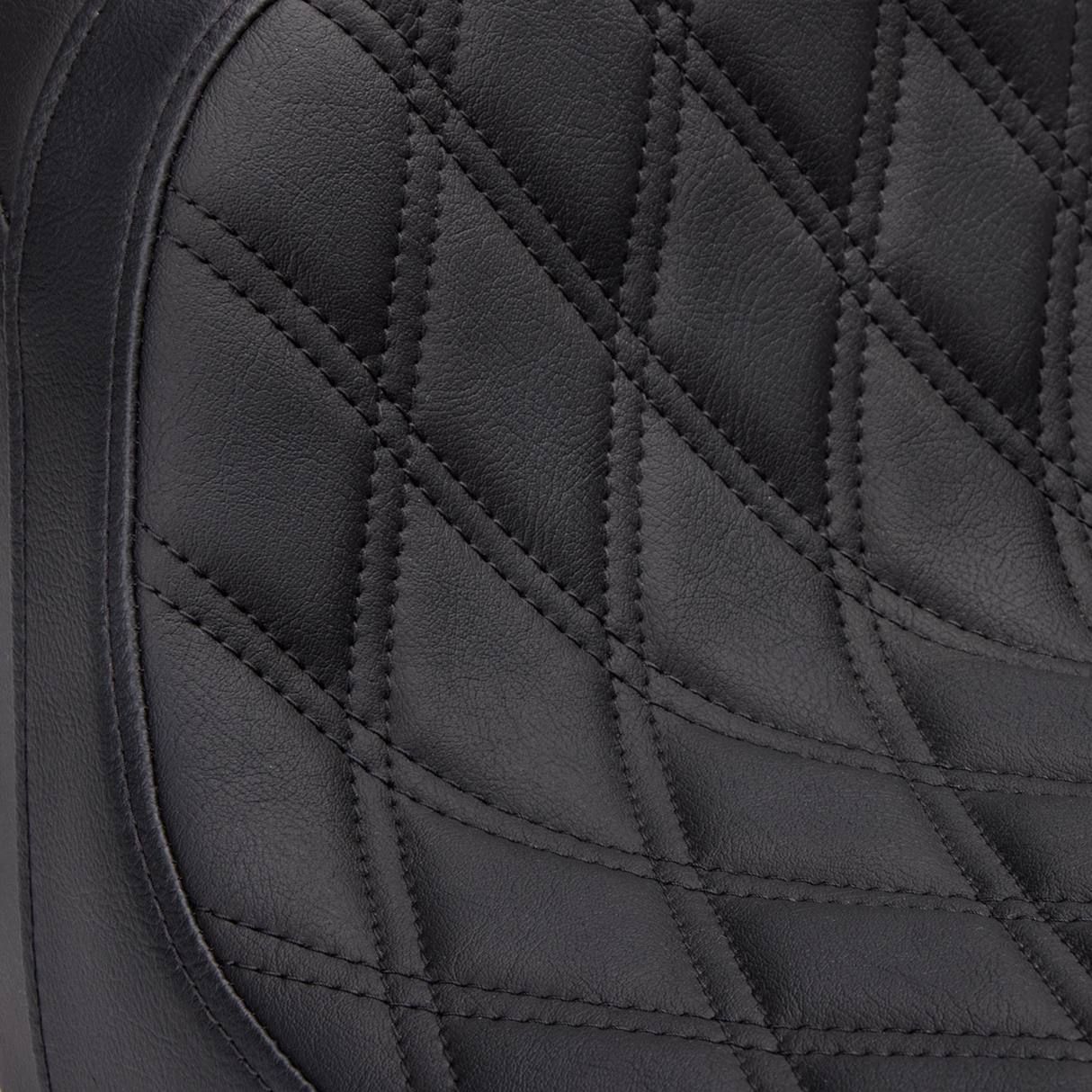 Drag Specialties Seats Predator 2-Up Seat for Harley FLH/FLTR 2008-2023 - Vinyl Double Diamond
