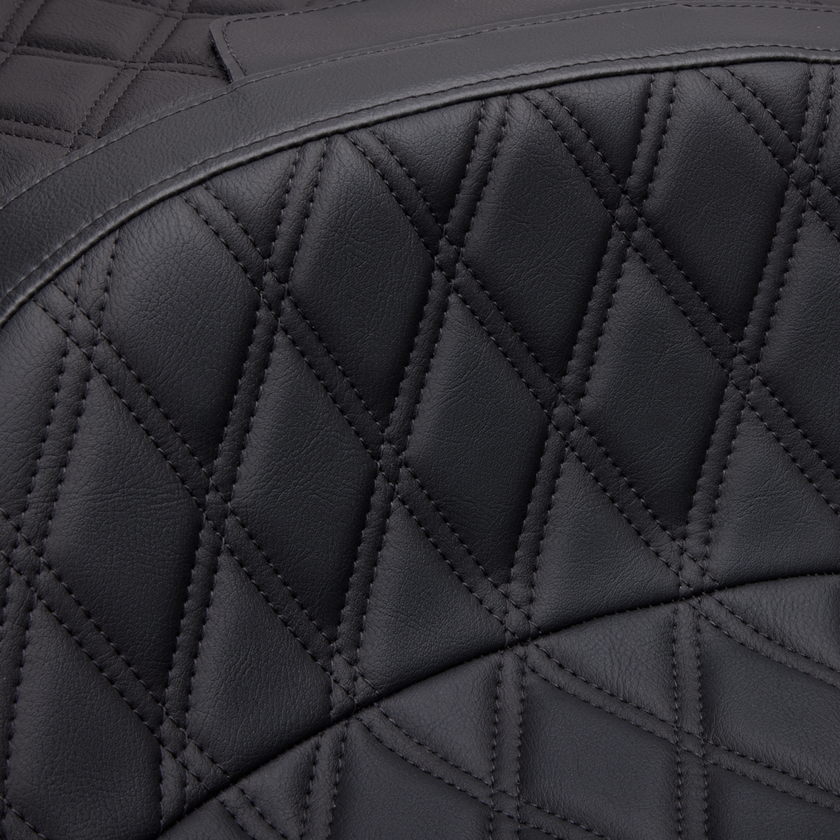 DRAG SPECIALTIES SEATS Freedom Seat with Vinyl Cover for Harley FLH 1997-2007, Double Diamond Black Stitch - Part #08011504-4676B