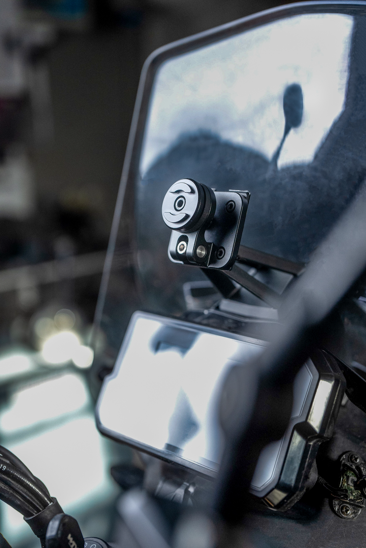 SP CONNECT Gps Cradle Mount Black with Adjustable Head for Garmin® Devices - Fits 38 x 30mm Pattern
