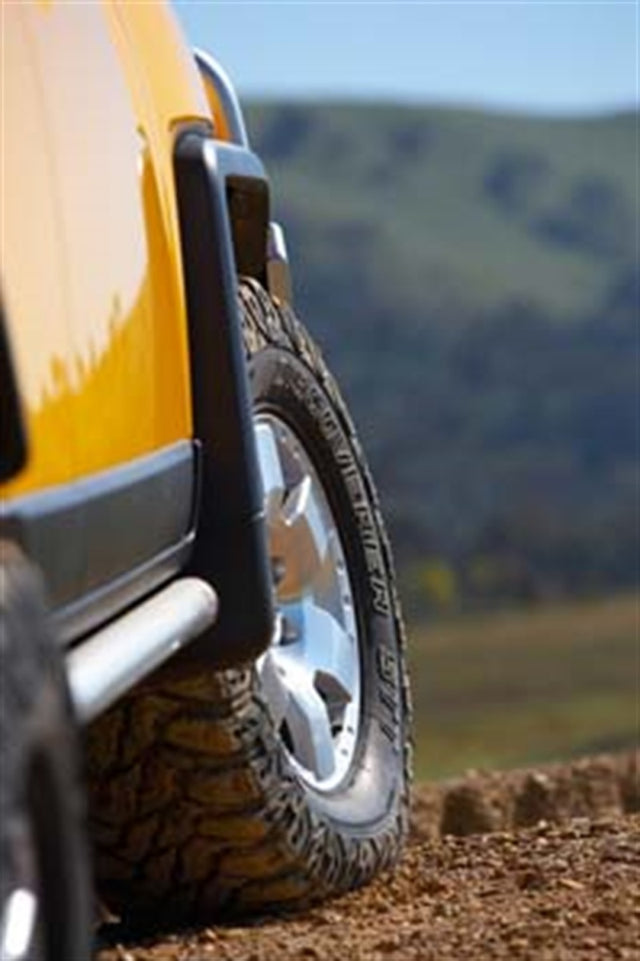 ARB Deluxe Rock Sliders for Toyota FJ Cruiser and 4Runner – Heavy-Duty Tubular Steel Protection