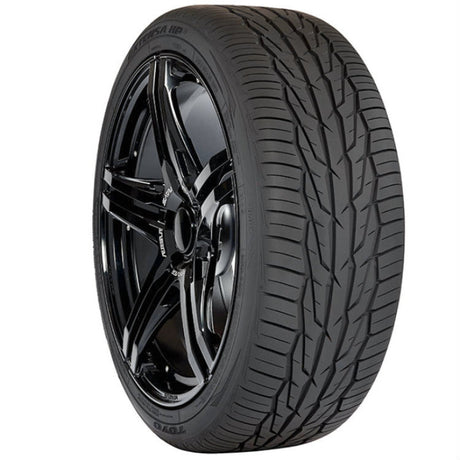 Toyo Extensa HP II 245/45R20 103W Tire for Passenger Vehicles
